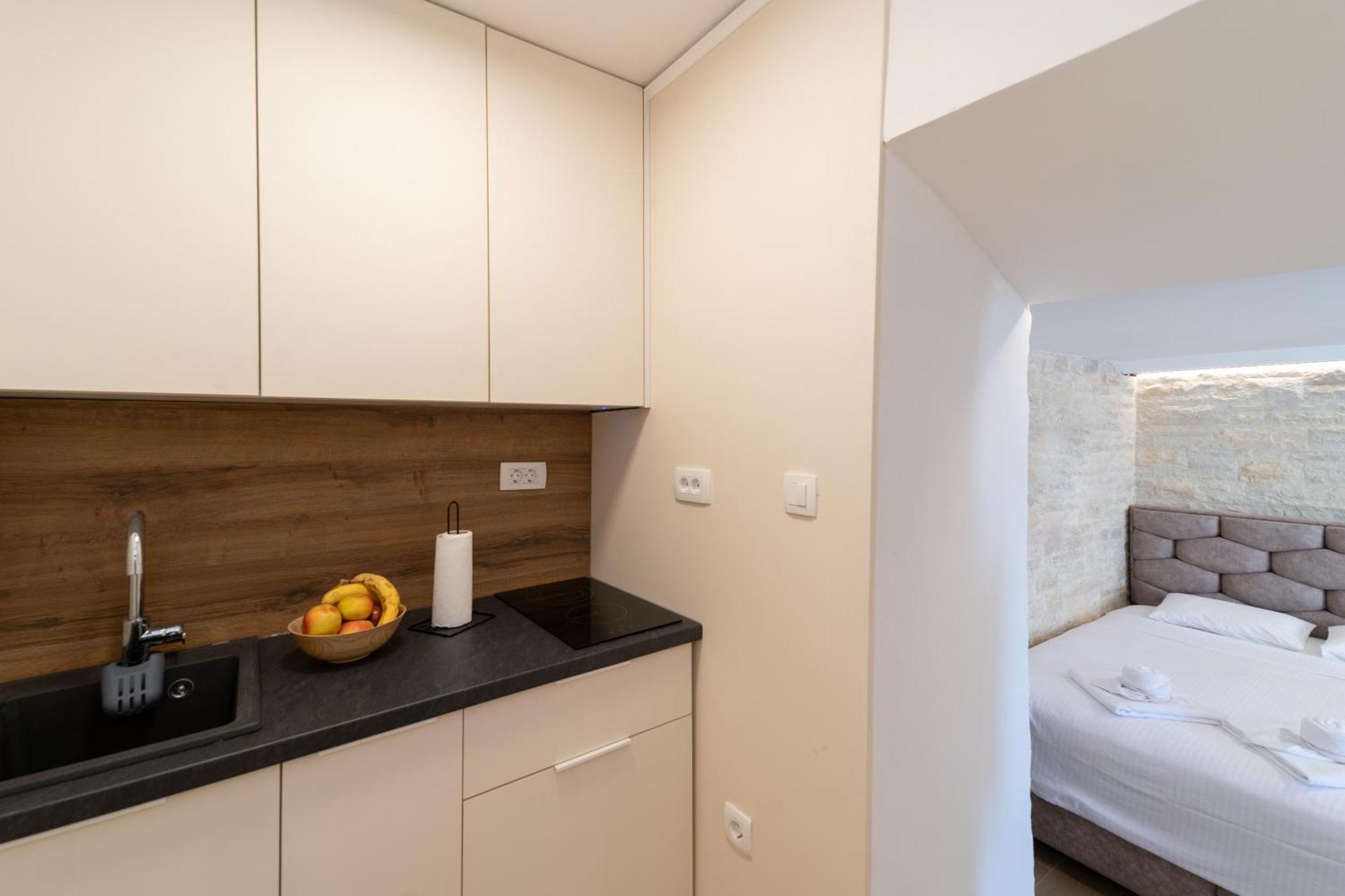 Christian Studio Apartments ウマグ エクステリア 写真