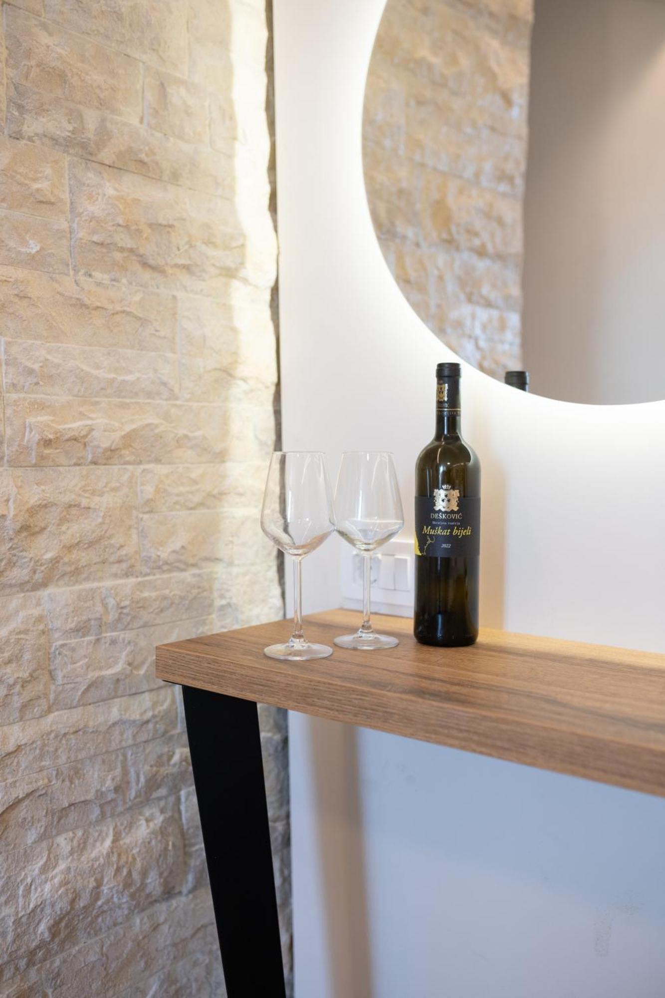 Christian Studio Apartments ウマグ エクステリア 写真