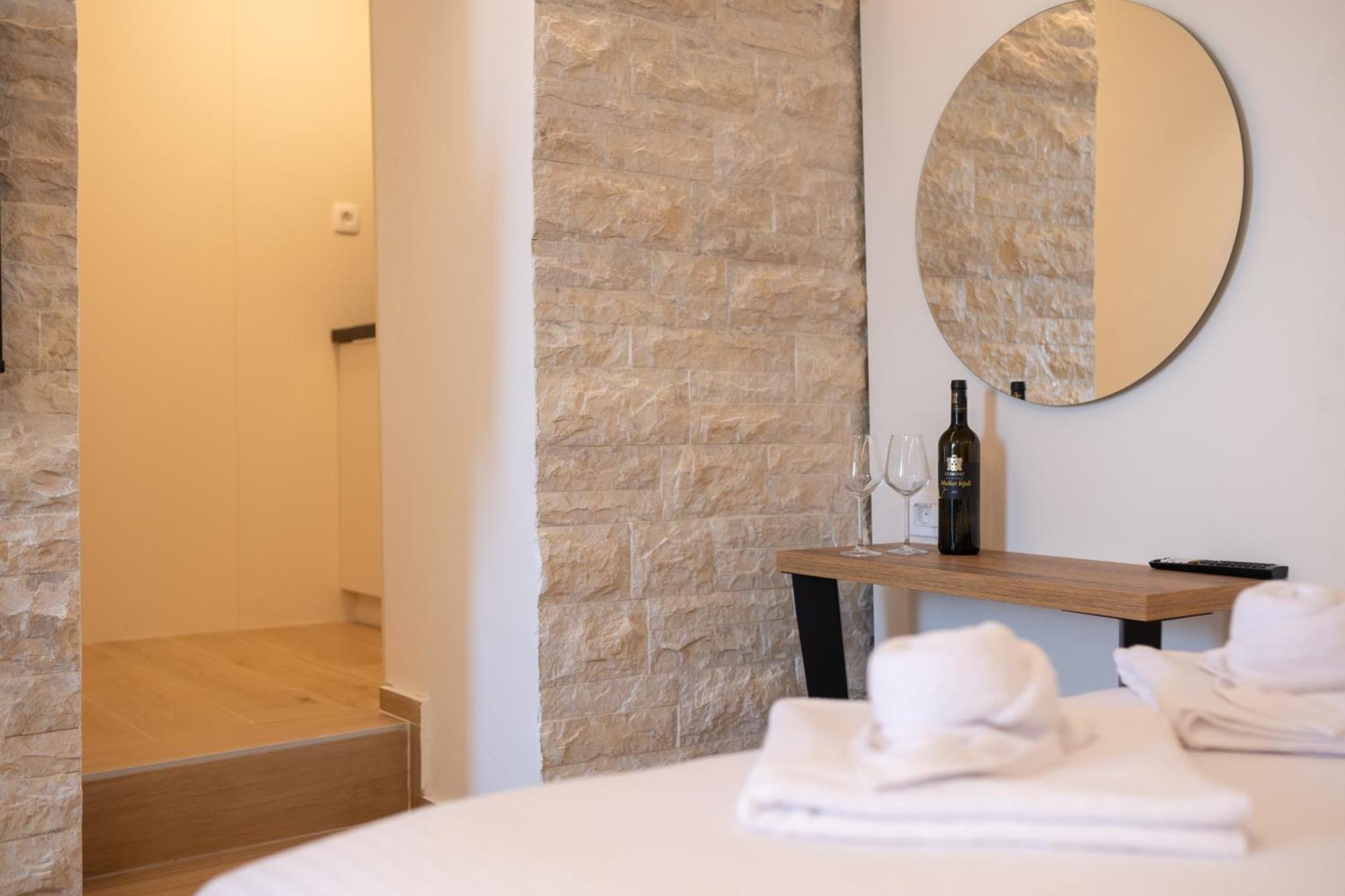 Christian Studio Apartments ウマグ エクステリア 写真